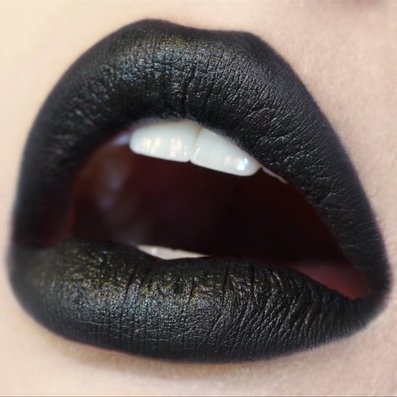 NWT COLOURPOP LIP LINER IN BLACK - Picture 2 of 7